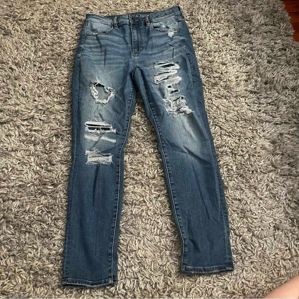 American eagle distressed super high rise Jeggings crop jeans size 12